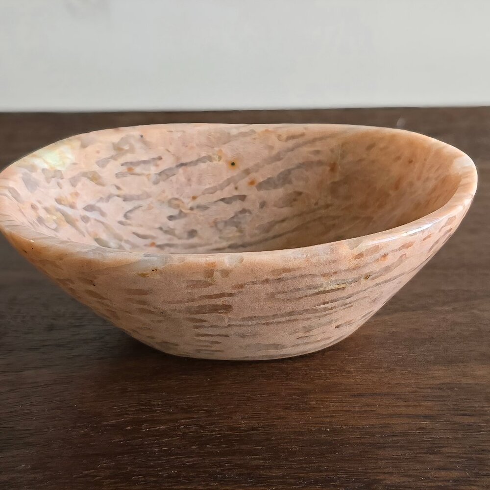 Peach Moonstone Bowl – Compassion • Intuition • Emotional Healing